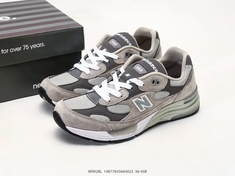 New Balance Scarpe sportive Retro Versatile Classico M992BL #14877645664023